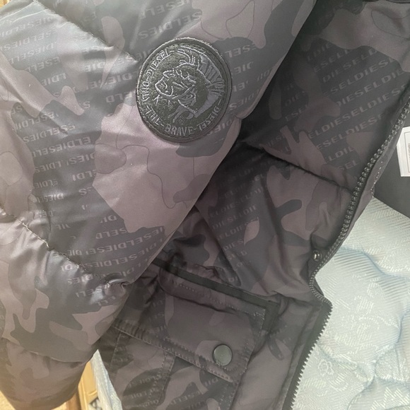 Diesel - Picture 12 of 12